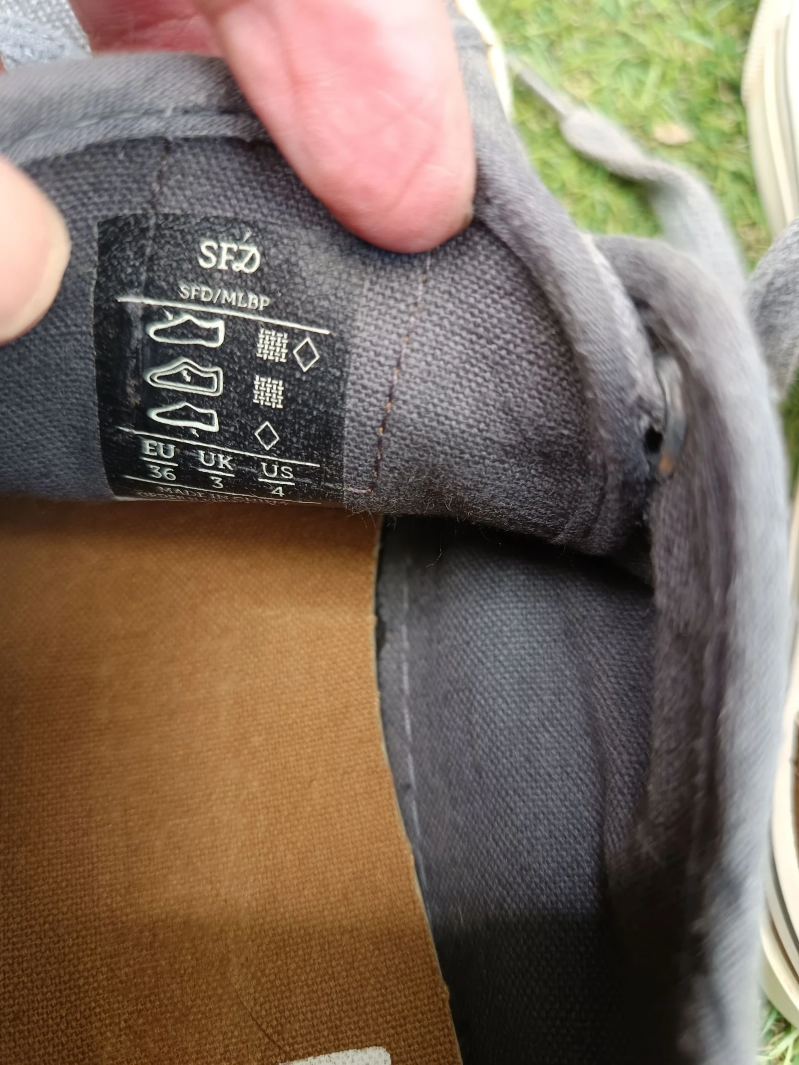 Canvas sneakers size 36 – photo 4